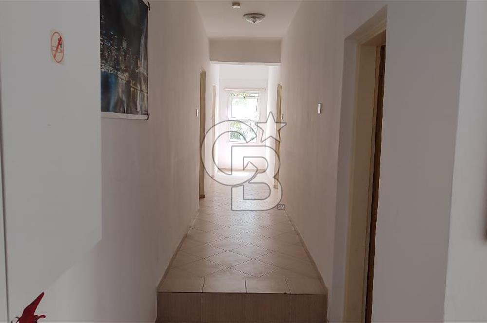 K.K.T.C–GİRNE–MERKEZ’DE AIRBNB YE UYGUN 48 ODALI APART