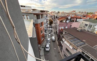 BALÇOVA EĞİTİM MAHALLESİNDE ORTA YAŞ MASRAFSIZ 3+1 SATILIK DAİRE