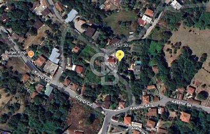 Mahalle içinde, merkezi konumda satılık arsa. İdeal fırsat.