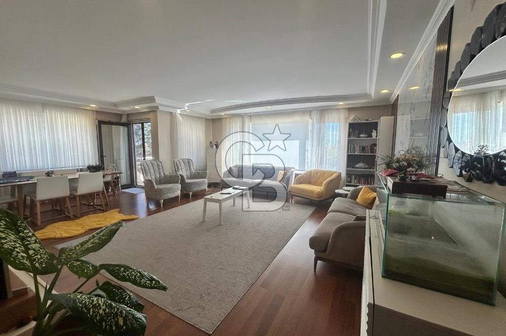 Sahil parselinde açık havuzlu ve kapalı garajlı binada 4+1daire