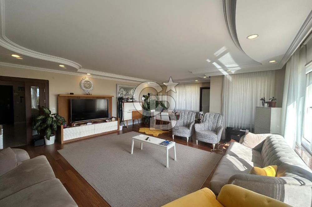 Sahil parselinde açık havuzlu ve kapalı garajlı binada 4+1daire