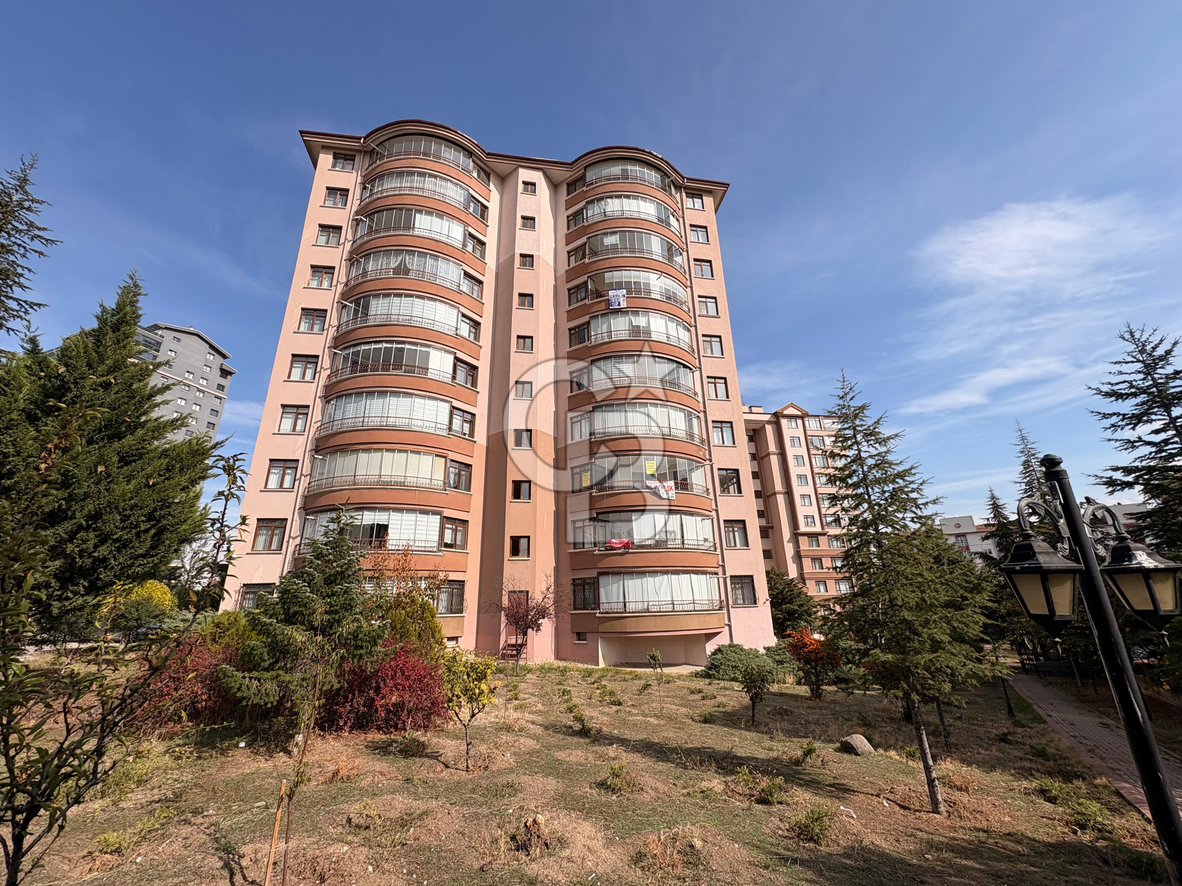 BATIKENT AKGÜL SİTESİ KATTA MANZARALI FERAH SİTEDE SATILIK