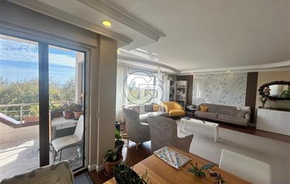 Sahil parselinde açık havuzlu ve kapalı garajlı binada 4+1daire