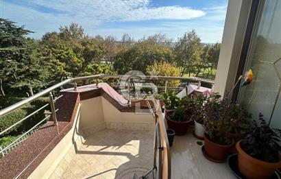 Sahil parselinde açık havuzlu ve kapalı garajlı binada 4+1daire