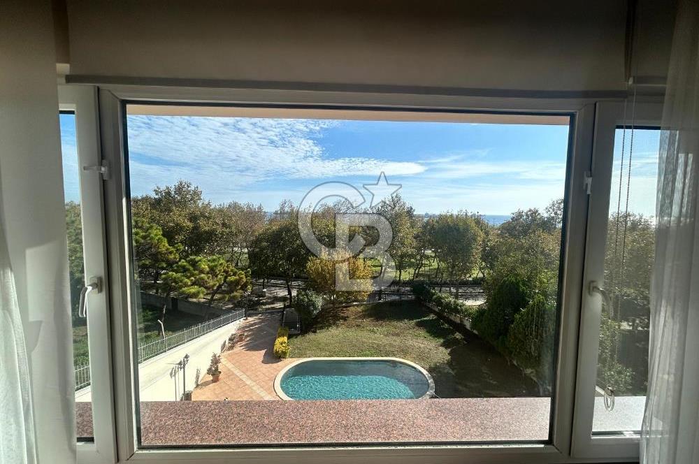 Sahil parselinde açık havuzlu ve kapalı garajlı binada 4+1daire