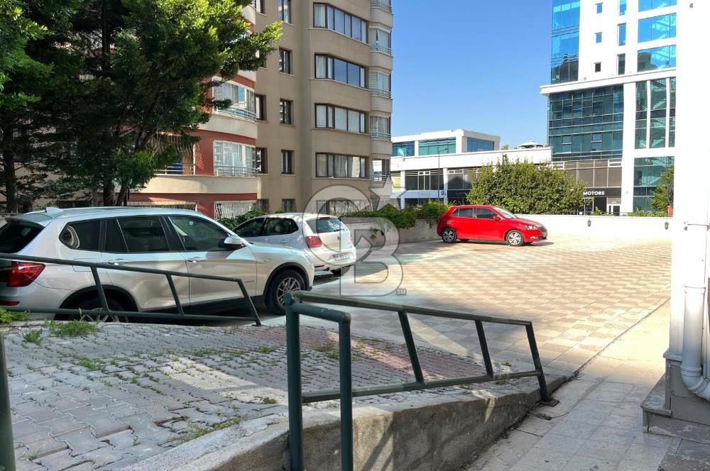 ÇUKURAMBAR – KIZILIRMAK MAH. EN GÜZEL NOKTASINDA, METROYA YÜRÜME MESAFESİNDE 4+1 KİRALIK DAİRE