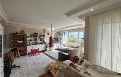 Sahil parselinde açık havuzlu ve kapalı garajlı binada 4+1daire