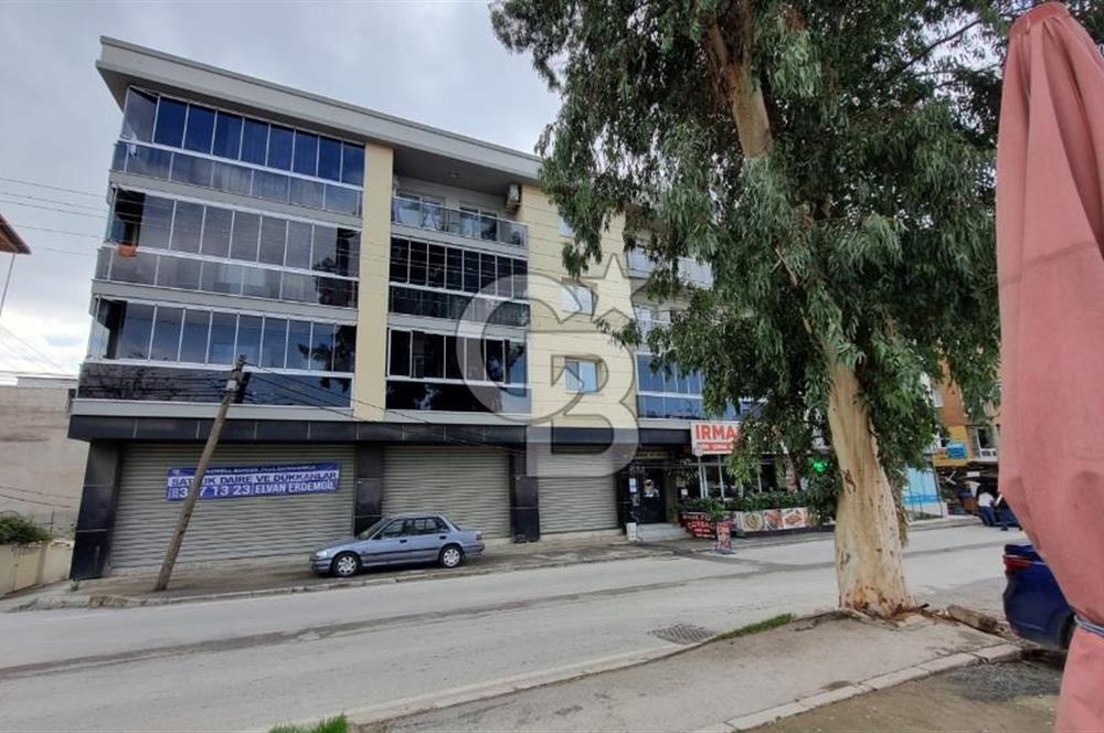 Bayraklı Emek Kubilay Caddesi Üzerin de 140m2 Satılık Dükkan