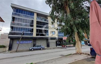 Bayraklı Emek Kubilay Caddesi Üzerin de 140m2 Satılık Dükkan