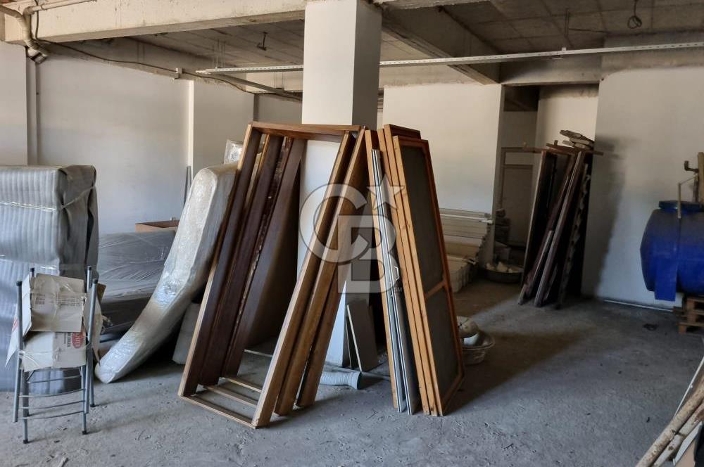 Bayraklı Emek Kubilay Caddesi Üzerin de 140m2 Satılık Dükkan