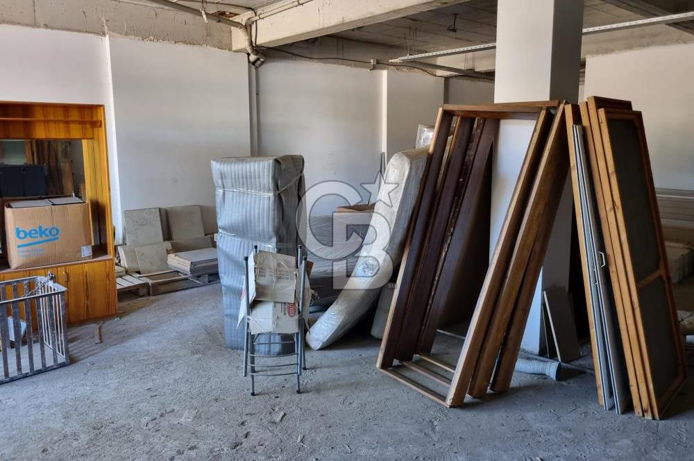 Bayraklı Emek Kubilay Caddesi Üzerin de 140m2 Satılık Dükkan