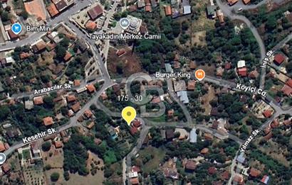 Mahalle içinde, merkezi konumda satılık arsa. İdeal fırsat.