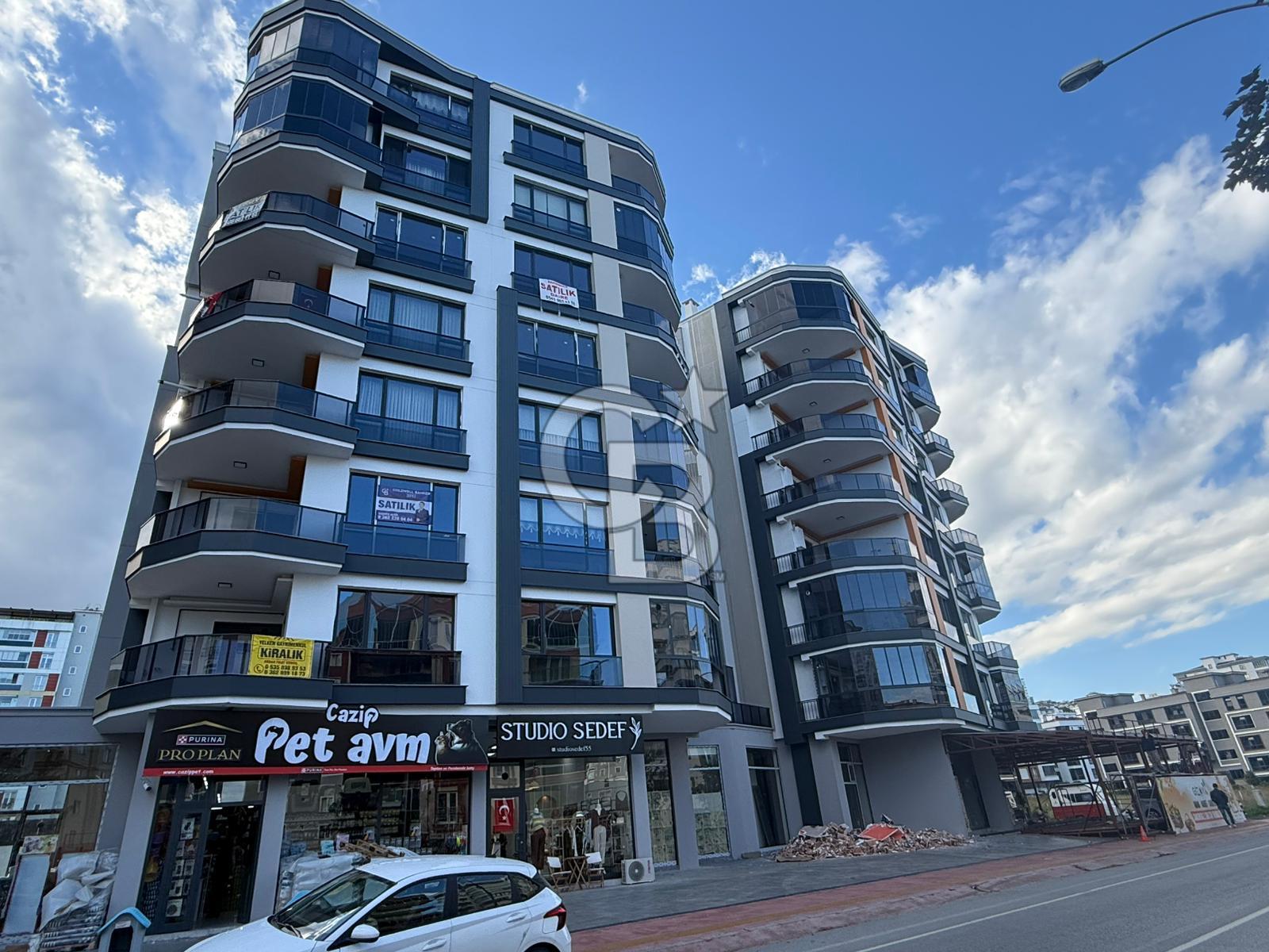 CAĞALOĞLU BLV. CEPHE SİTE İÇERİSİ SATILIK 3+1 DAİRE