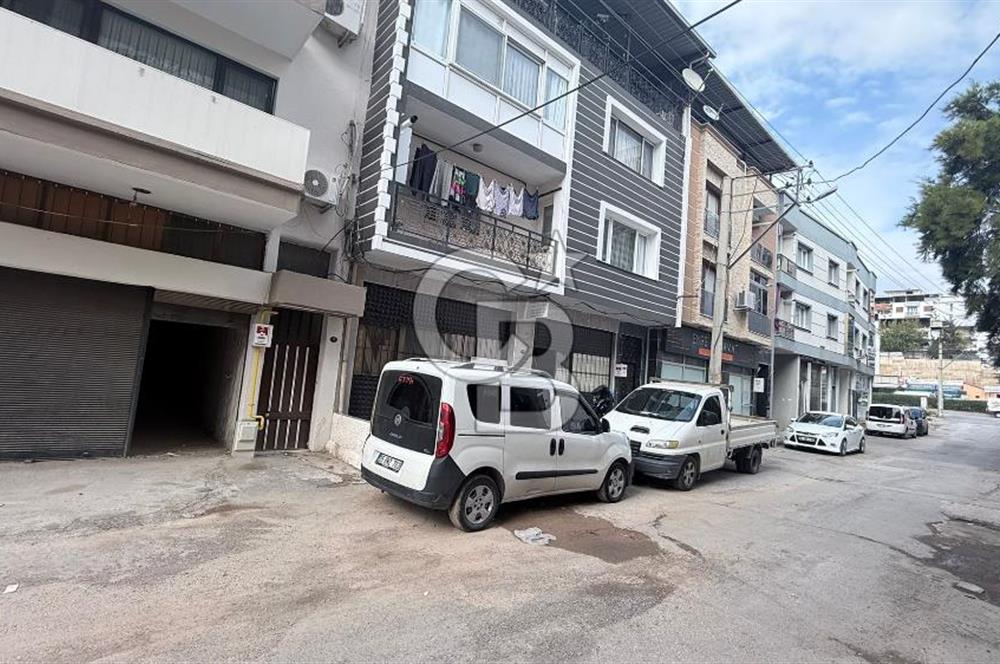 Çiğli Ata Sanayi Bölgesinde Satılık Dükkan