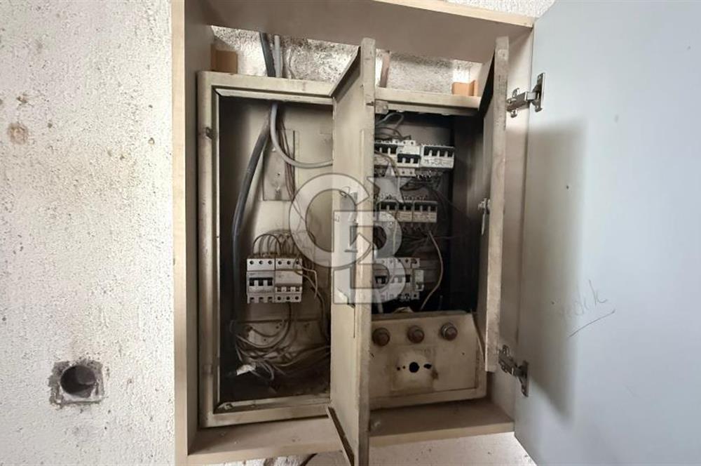 Çiğli Ata Sanayi Bölgesinde Satılık Dükkan