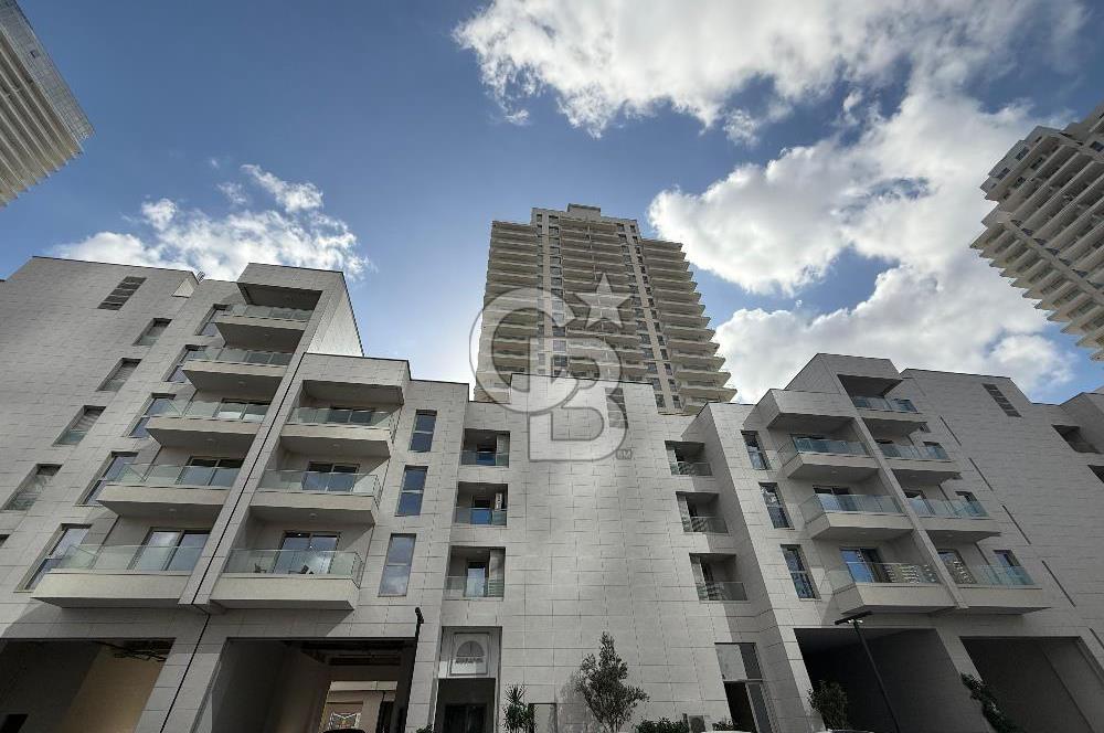 Megapol İzmir' de Yüksek Şerefiyeli, Deniz Manzaralı 3+1