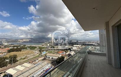 Megapol İzmir' de Yüksek Şerefiyeli, Deniz Manzaralı 3+1