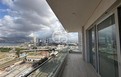 Megapol İzmir' de Yüksek Şerefiyeli, Deniz Manzaralı 3+1