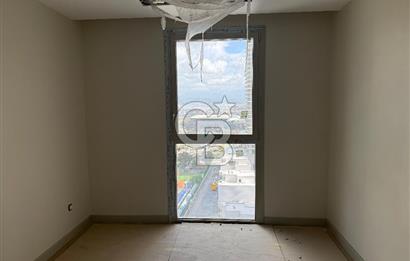 Megapol İzmir' de Yüksek Şerefiyeli, Deniz Manzaralı 3+1