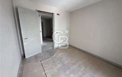 Megapol İzmir' de Yüksek Şerefiyeli, Deniz Manzaralı 3+1