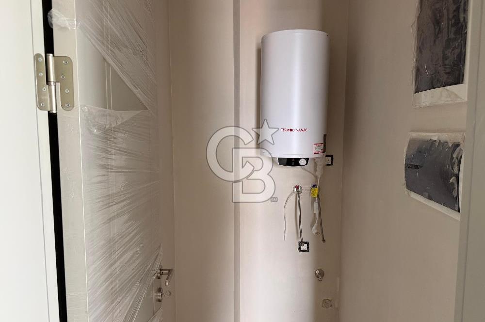 Megapol İzmir' de Yüksek Şerefiyeli, Deniz Manzaralı 3+1