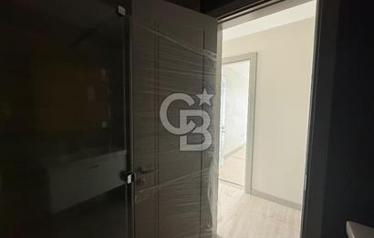 Megapol İzmir' de Yüksek Şerefiyeli, Deniz Manzaralı 3+1