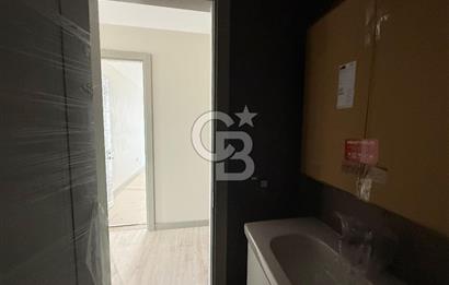 Megapol İzmir' de Yüksek Şerefiyeli, Deniz Manzaralı 3+1