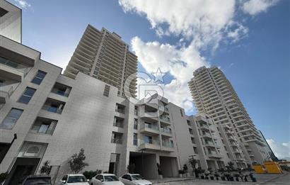 Megapol İzmir' de Yüksek Şerefiyeli, Deniz Manzaralı 3+1