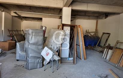 Bayraklı Emek Kubilay Caddesi Üzerin de 140m2 Satılık Dükkan