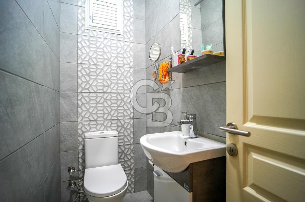 Üsküdar Çengelköy Karmen Sitesi satılık 3+1 Daire