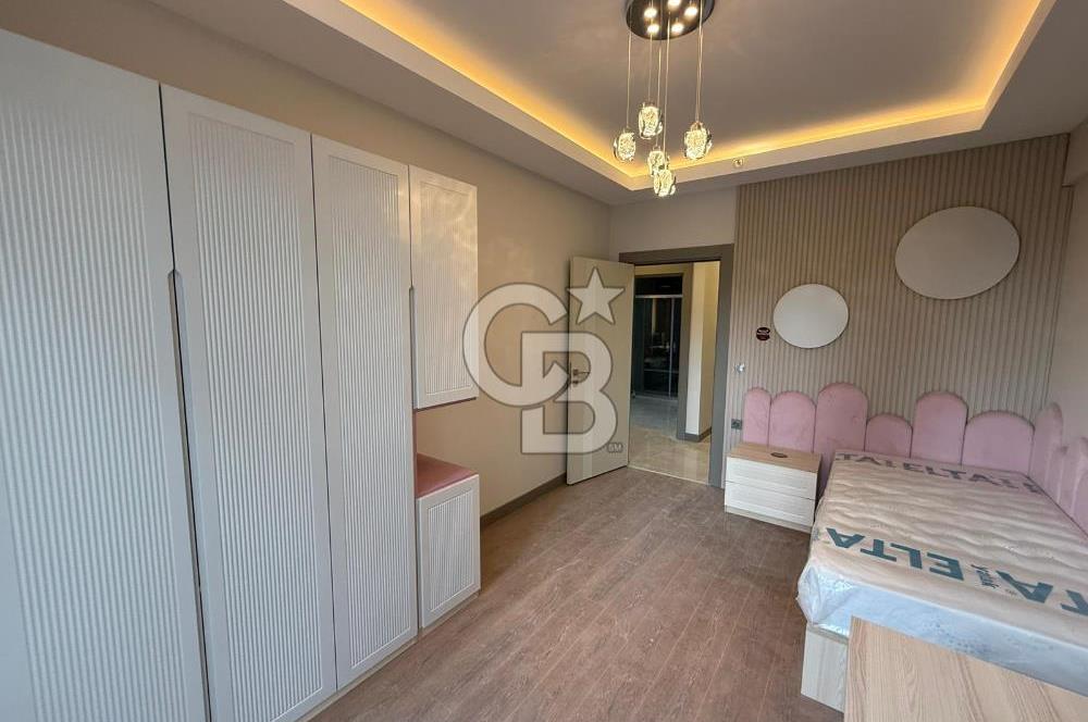 OVACIK MERKEZDE BULVAR ÜZERİ LÜX YAPILI NET 210 M2 4+1 DAİRE
