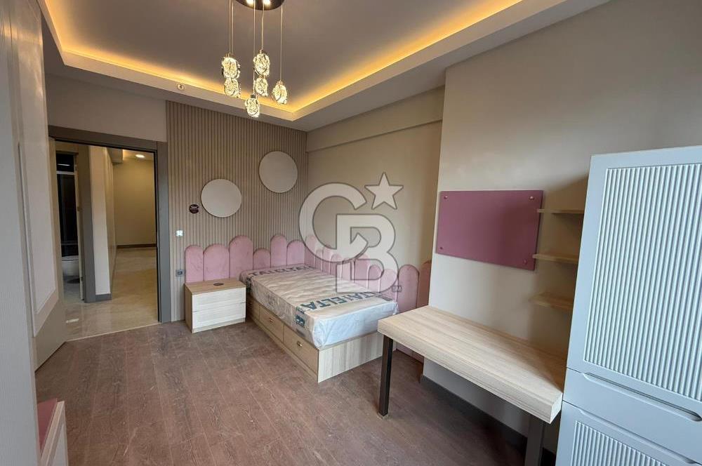 OVACIK MERKEZDE BULVAR ÜZERİ LÜX YAPILI NET 210 M2 4+1 DAİRE