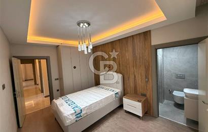 OVACIK MERKEZDE BULVAR ÜZERİ LÜX YAPILI NET 210 M2 4+1 DAİRE