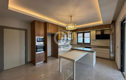 OVACIK MERKEZDE BULVAR ÜZERİ LÜX YAPILI NET 210 M2 4+1 DAİRE