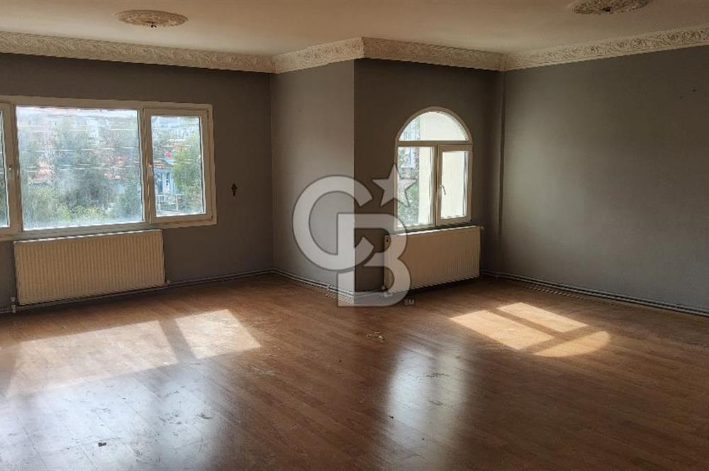 Karşıyaka Bahçelievlerde Çok Geniş Ferah Kiralık 4+1 Daire