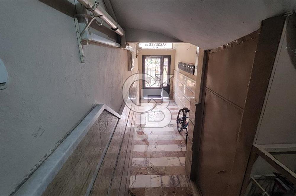 Karşıyaka Bahçelievlerde Çok Geniş Ferah Kiralık 4+1 Daire