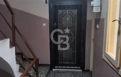Karşıyaka Bahçelievlerde Çok Geniş Ferah Kiralık 4+1 Daire