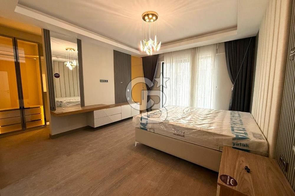 OVACIK MERKEZDE BULVAR ÜZERİ LÜX YAPILI NET 210 M2 4+1 DAİRE