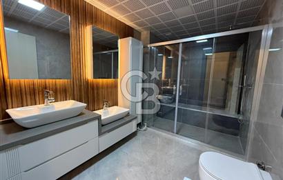 OVACIK MERKEZDE BULVAR ÜZERİ LÜX YAPILI NET 210 M2 4+1 DAİRE
