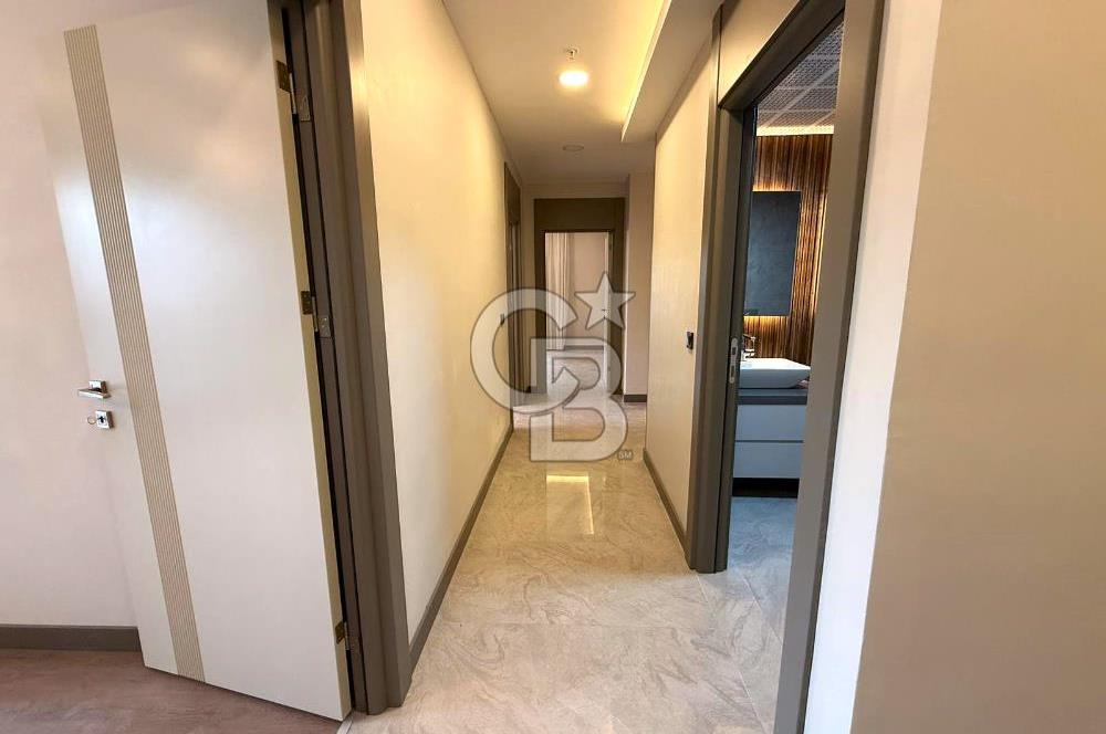 OVACIK MERKEZDE BULVAR ÜZERİ LÜX YAPILI NET 210 M2 4+1 DAİRE