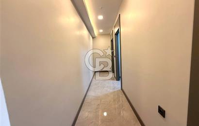 OVACIK MERKEZDE BULVAR ÜZERİ LÜX YAPILI NET 210 M2 4+1 DAİRE