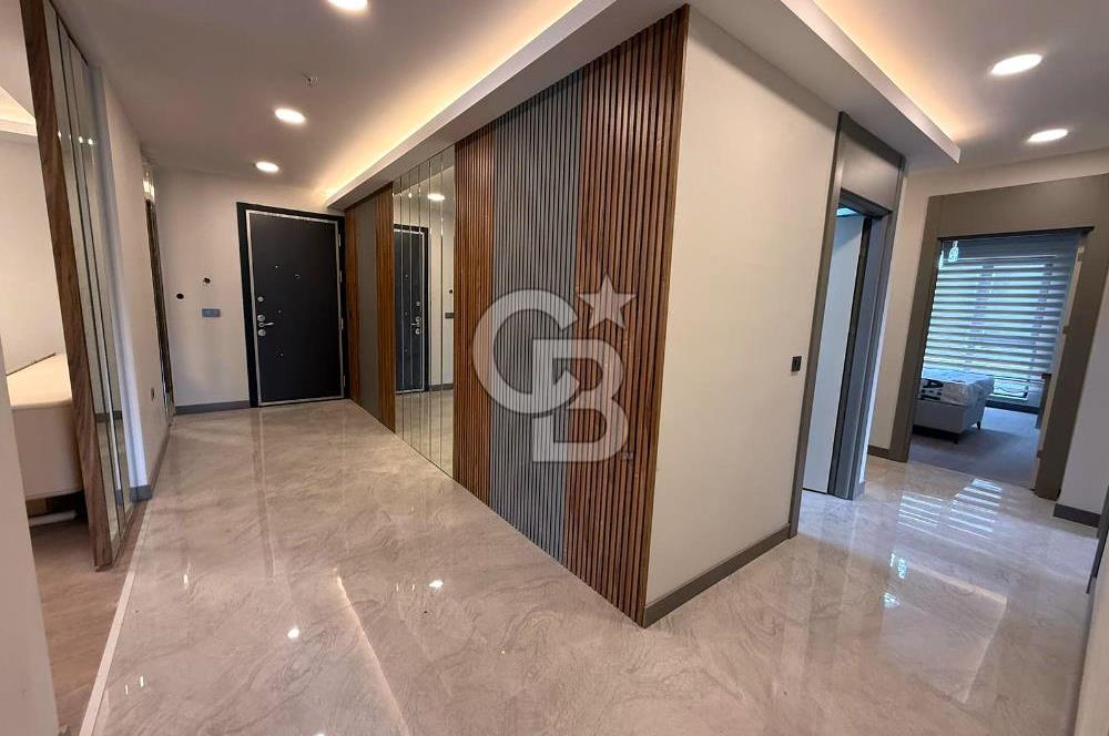 OVACIK MERKEZDE BULVAR ÜZERİ LÜX YAPILI NET 210 M2 4+1 DAİRE