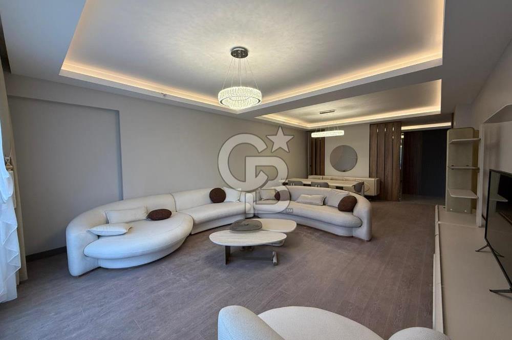 OVACIK MERKEZDE BULVAR ÜZERİ LÜX YAPILI NET 210 M2 4+1 DAİRE