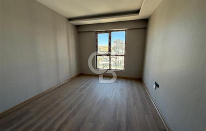 OVACIK MERKEZDE BULVAR ÜZERİ OTURUMA HAZIR 5+1 LÜX DAİRE