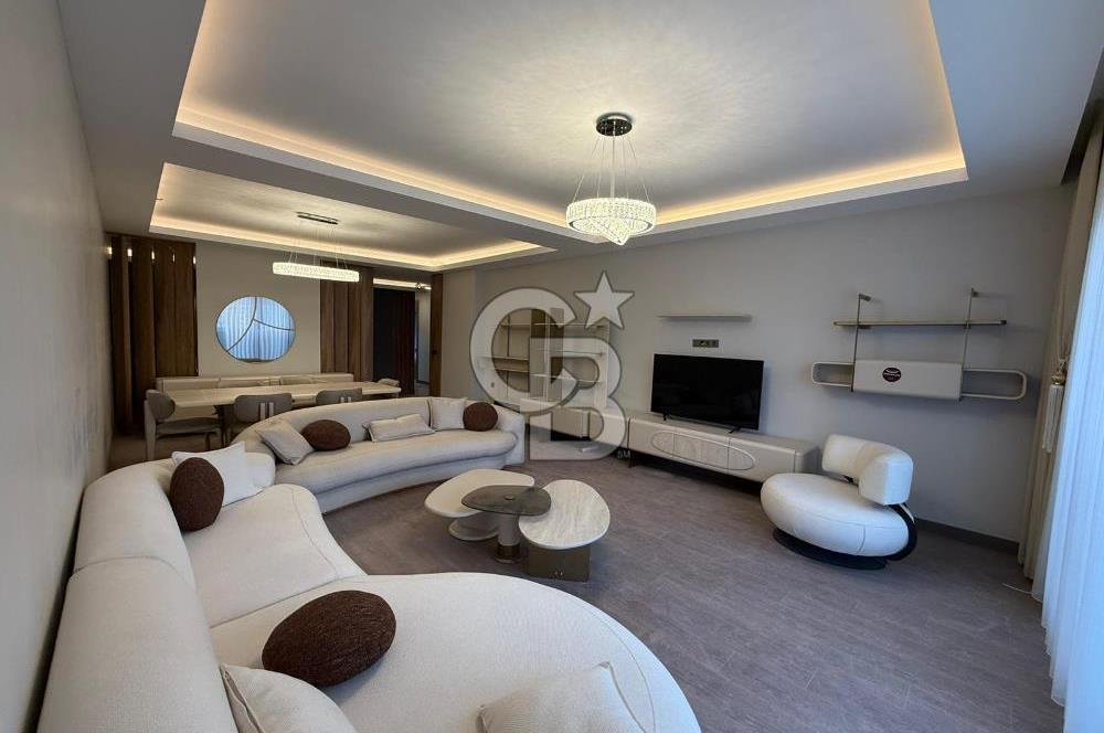 OVACIK MERKEZDE BULVAR ÜZERİ LÜX YAPILI NET 210 M2 4+1 DAİRE