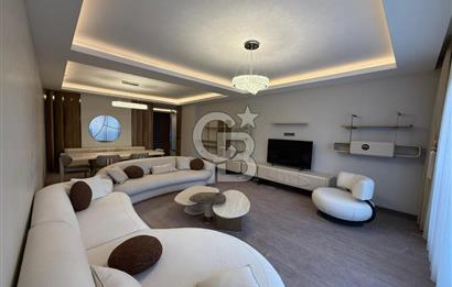OVACIK MERKEZDE BULVAR ÜZERİ LÜX YAPILI NET 210 M2 4+1 DAİRE