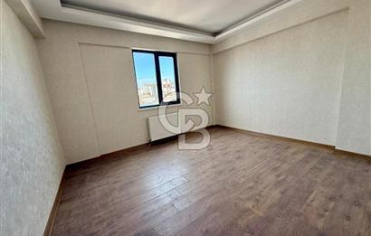 PAMUKLARDA CADDE YANI ÖNÜ AÇIK MANZARALI SIFIR 3+1 LÜX DAİRE