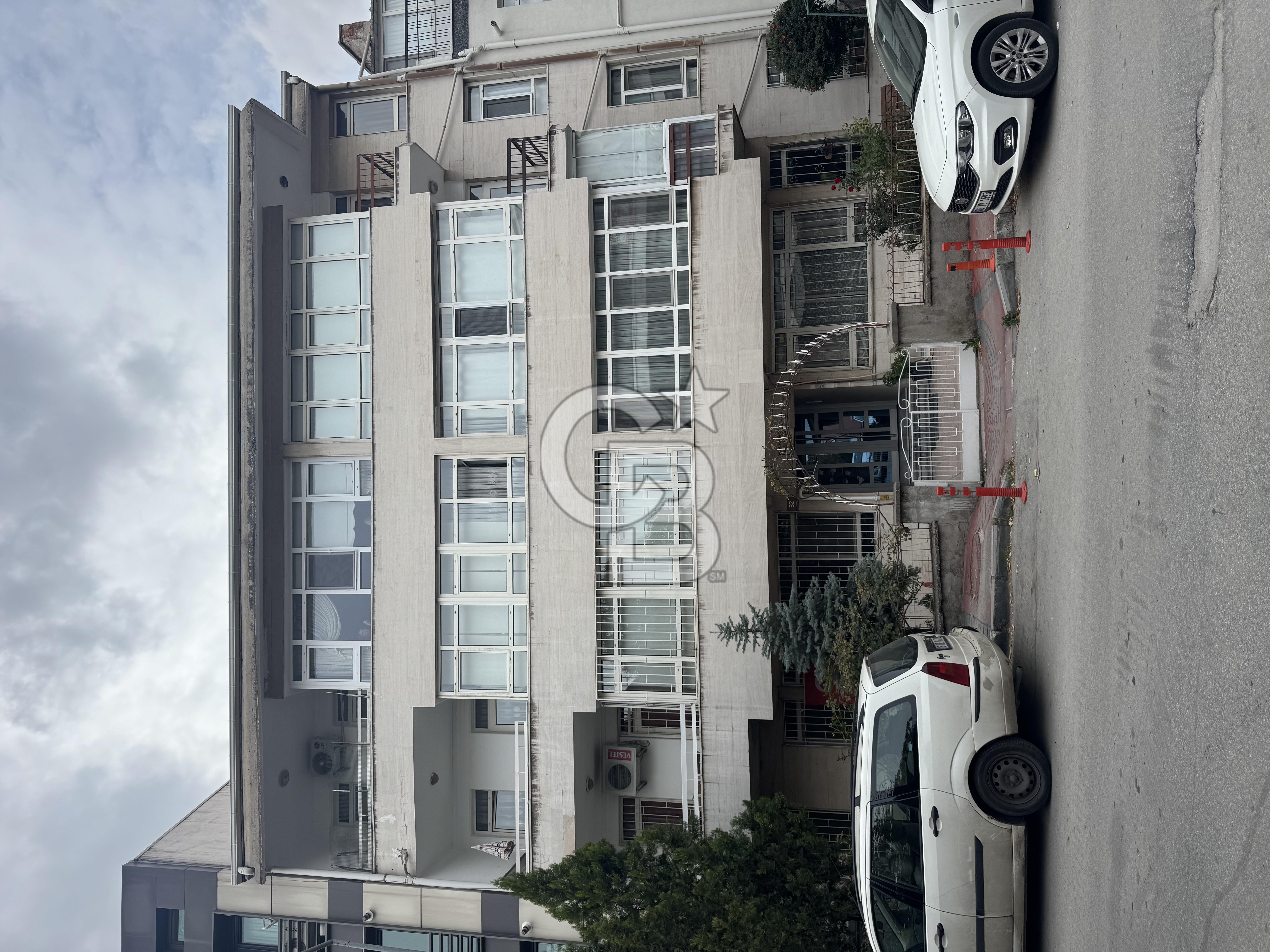 BAHÇELİEVLER İN KALBİNDE SATILIK 3+1 BOŞ MASRAFSIZ YENİLENMİŞ