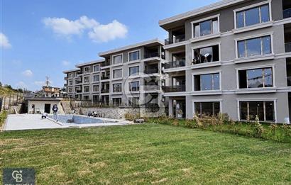 Havuzlu Sitede Geniş 3+1 Satılık Daire Mahall 2