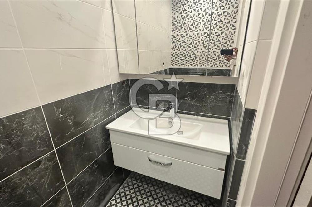 BAĞDAT CADDESİ ÜZERİ SIFIR ,ÖN KULLANIMLI;BACALI 100 M2